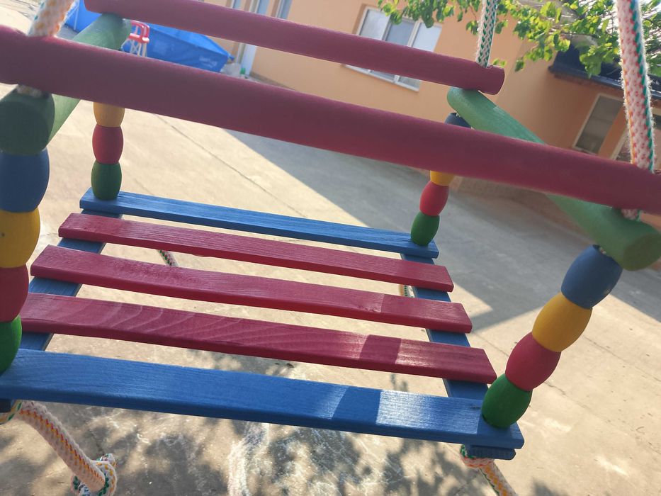 Leagan din lemn. Ca nou.