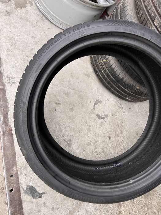 2 anvelope iarna 245/35/20 , Continental , DOT 2022 , 7 mm