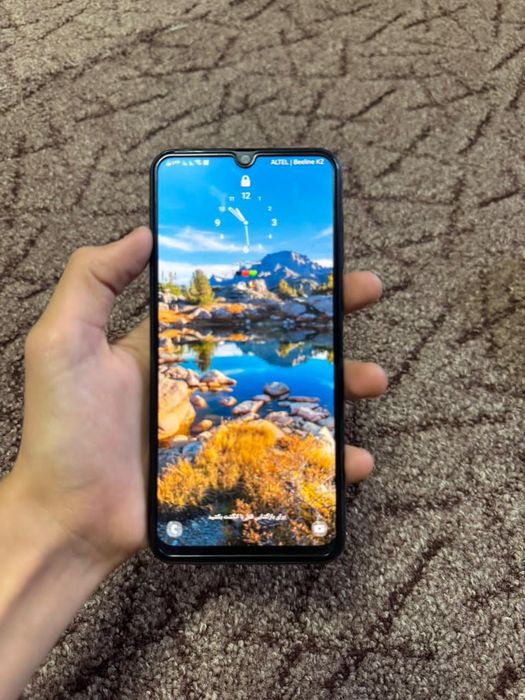 Продам самсунг А50 128/6