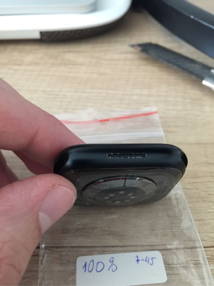 Ceas sport Apple Watch 7 45mm negru baterie 100%