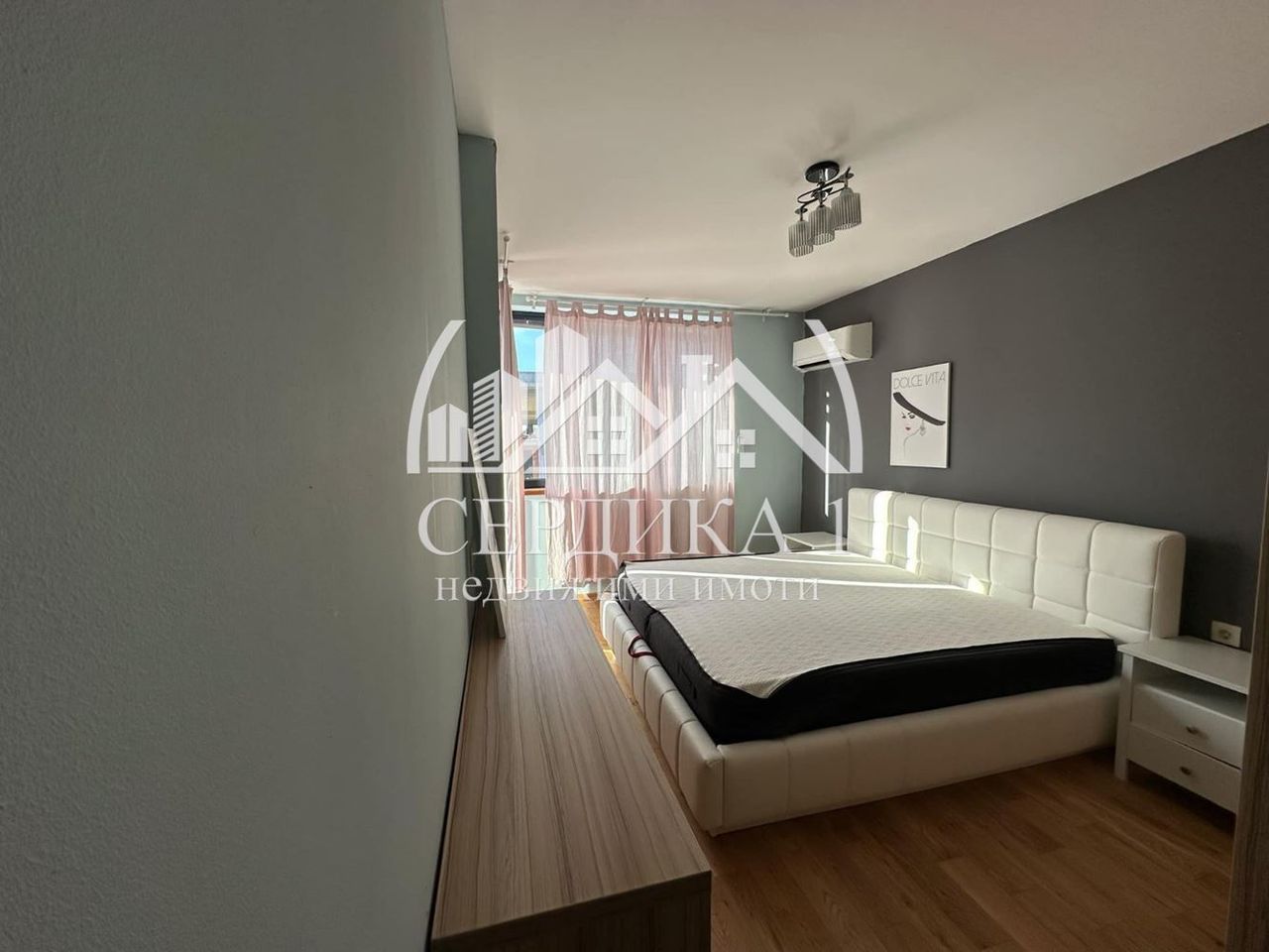 Продава се Тристаен апартамент в София, Витоша - 125 кв.м за 3920 €/кв.м - Снимка #3