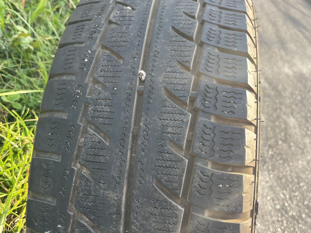 Гуми 215/65 R16C