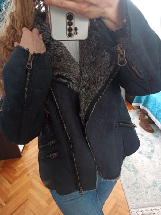 Меко черно яке с топла вътрешна част