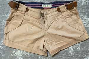 Pantaloni scurți - culoare piersică, BSK mărime 36