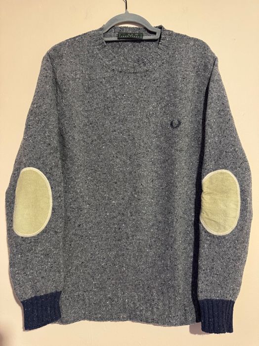 Fred Perry Pulover.