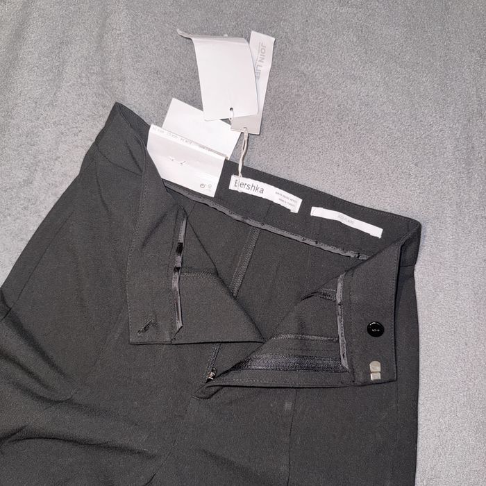 Pantaloni Bershka eleganți