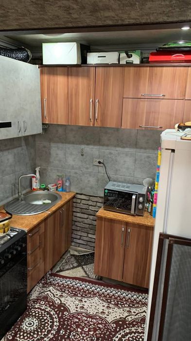 Продается квартира 3 комнатная 9 мкр 1 этаж дом кирпичный