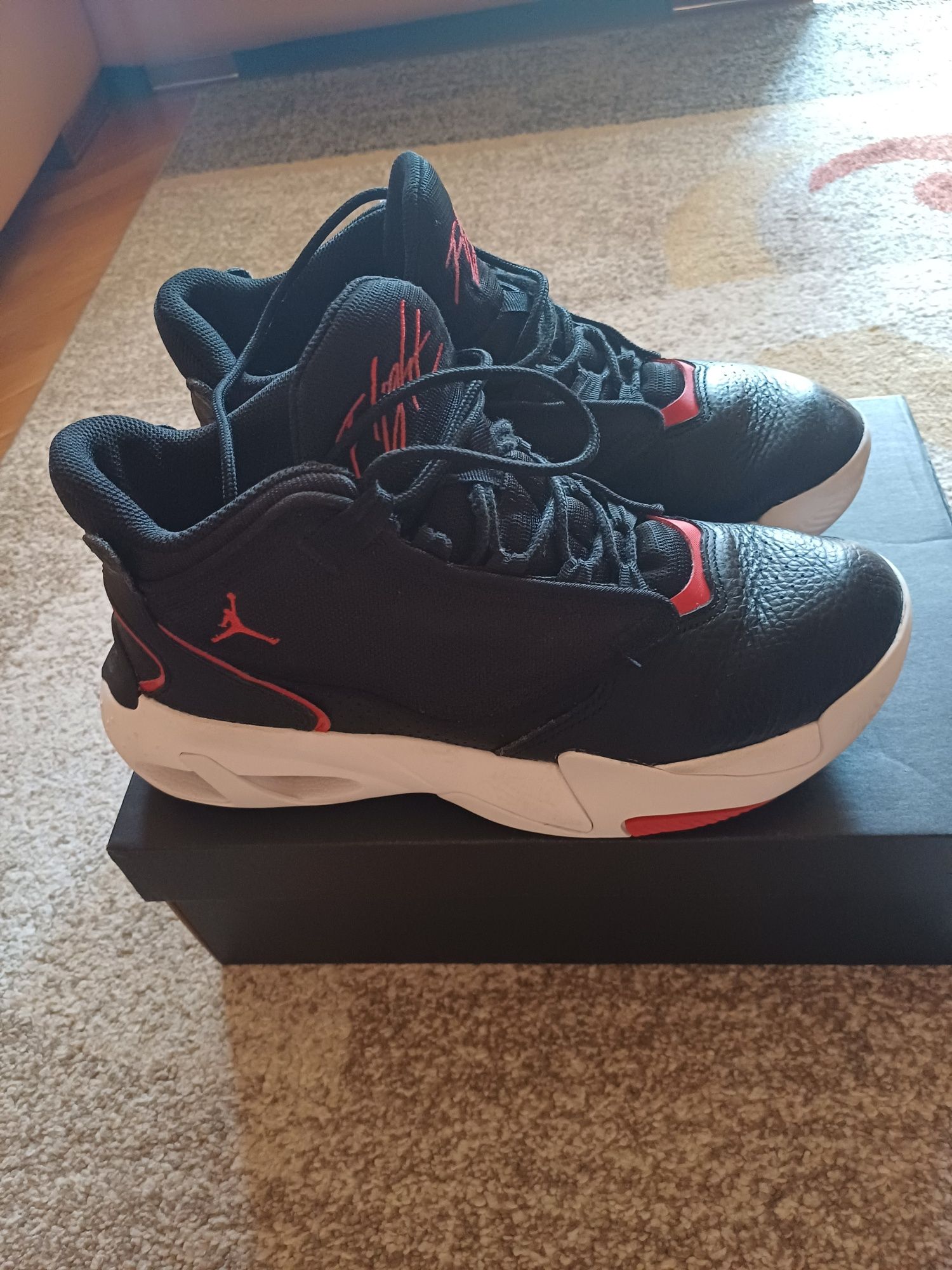 Маратонки Jordan Max Aura 4