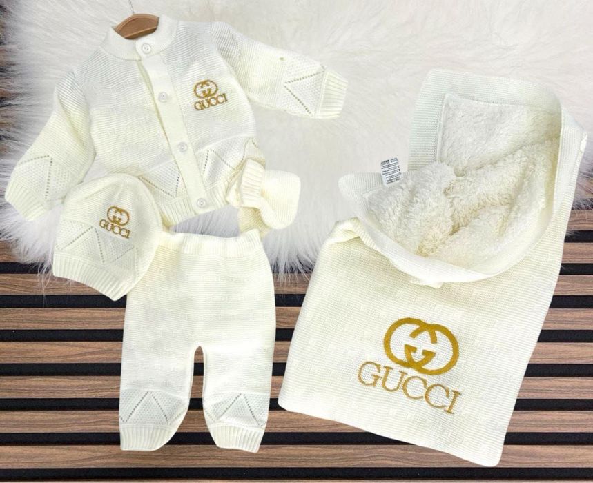 Seturi pentru bebelusi