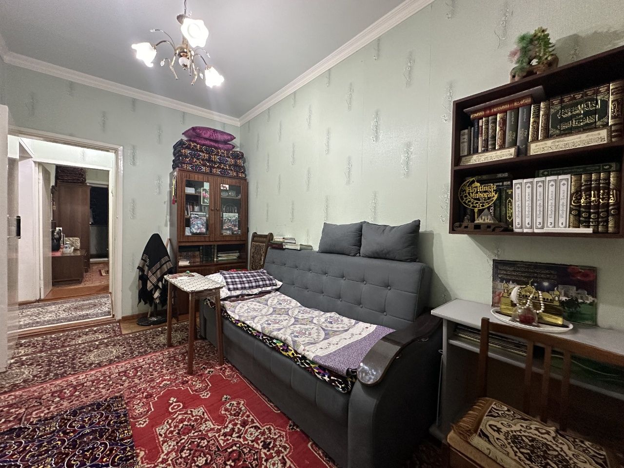 Срочно продается 4х комн. квартира в Кибрае Таш.обл.ориентир Хокимият.