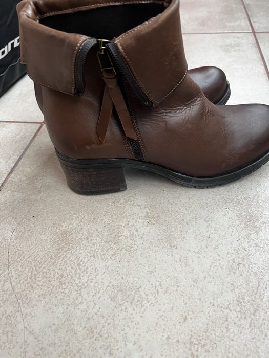 Ghete damă din piele