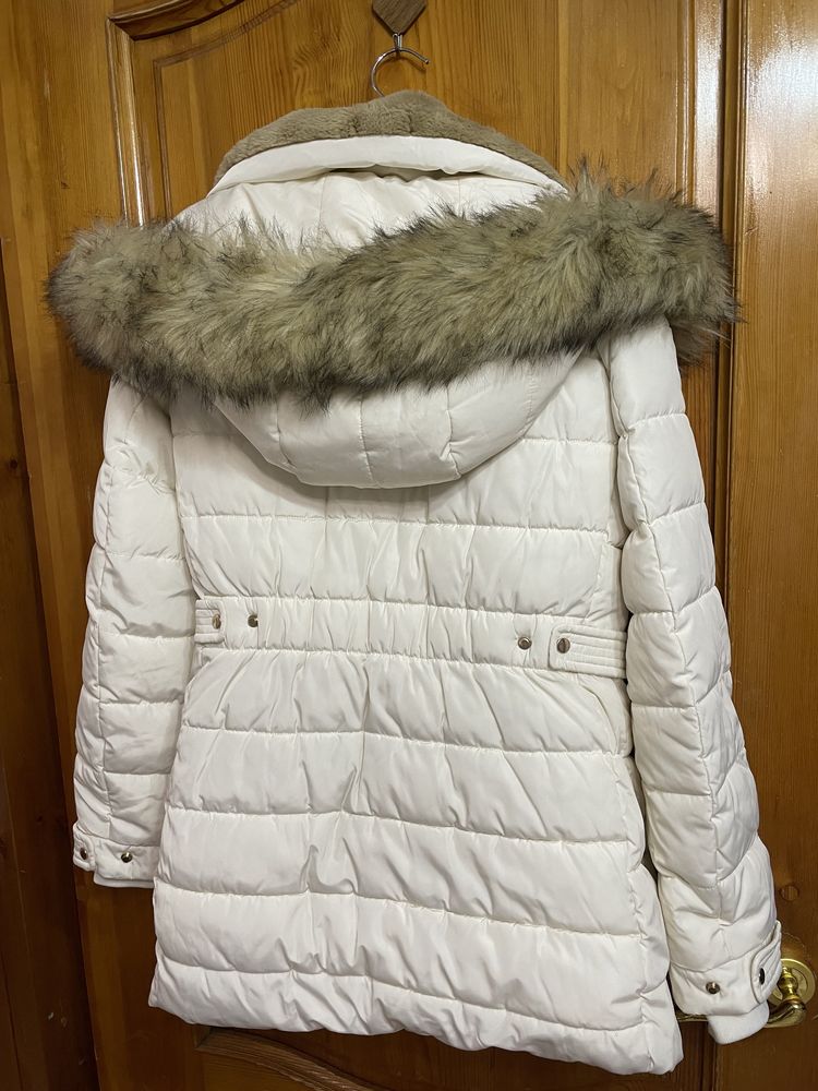 Куртка Zara теплая! В идеальном состоянии!