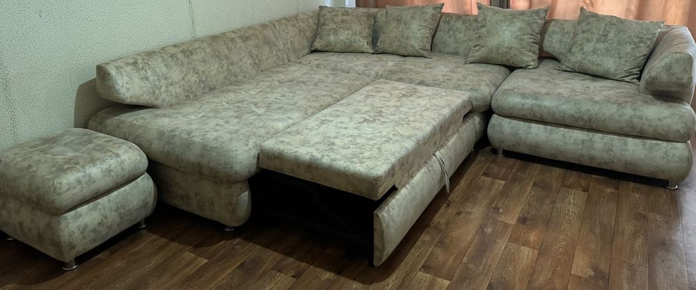 Продам диван угловой трансформер