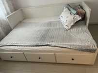 Vând pat Ikea achiziționat în urmă cu 3 luni