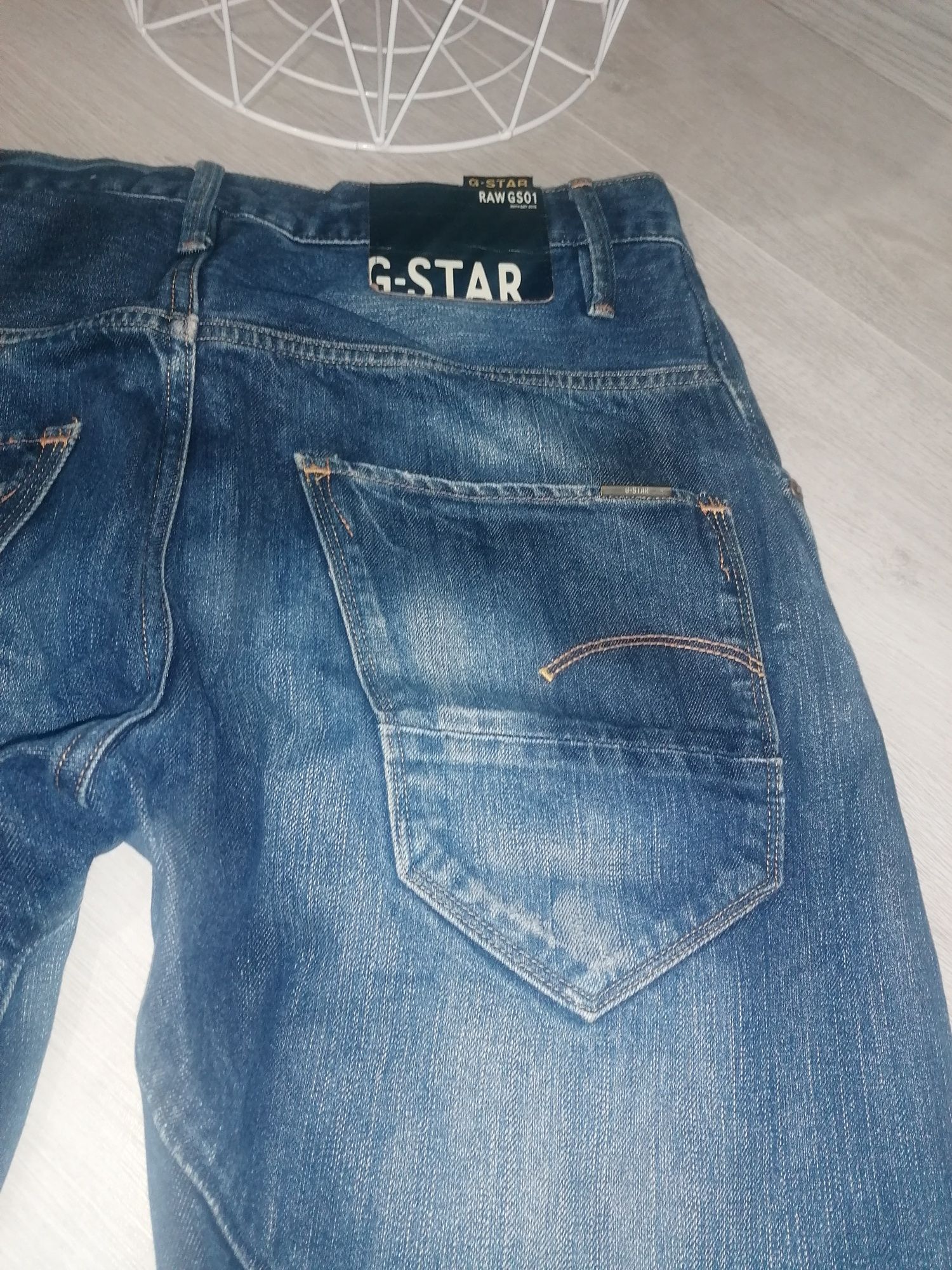 Уникални панталони на G-STAR