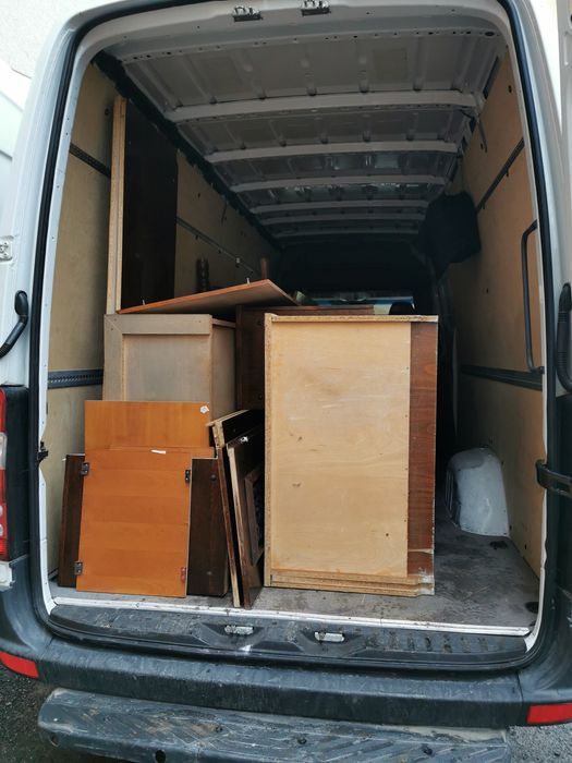 Debarasări Mobilă / Debarasări Apartamente / Debarasări Electrocasnice