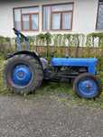 Vând tractor !