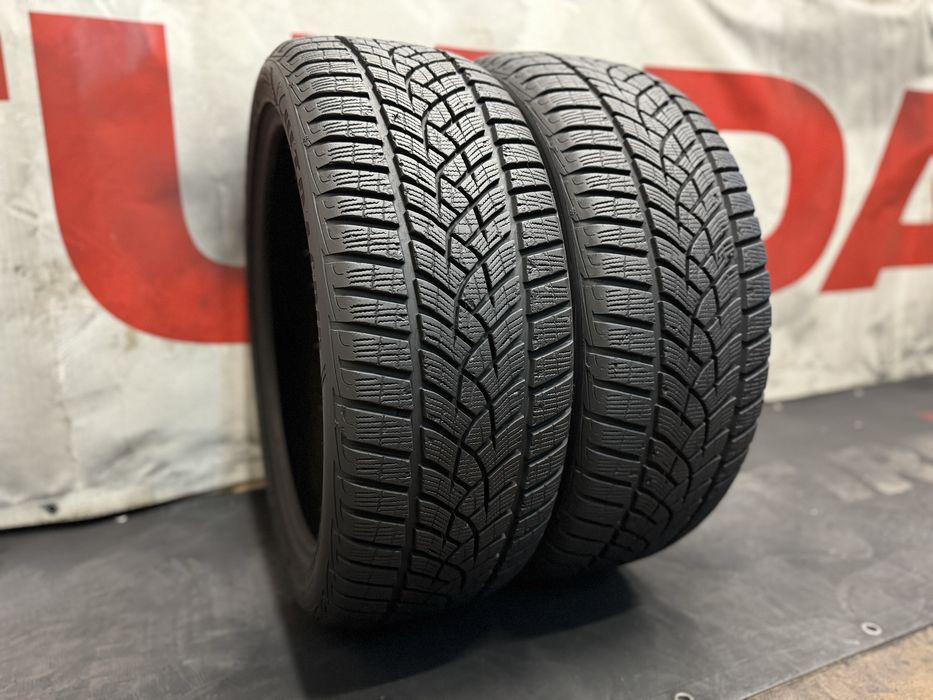 235 45 20, Зимни гуми, Goodyear UltraGripPerformance, 2 броя