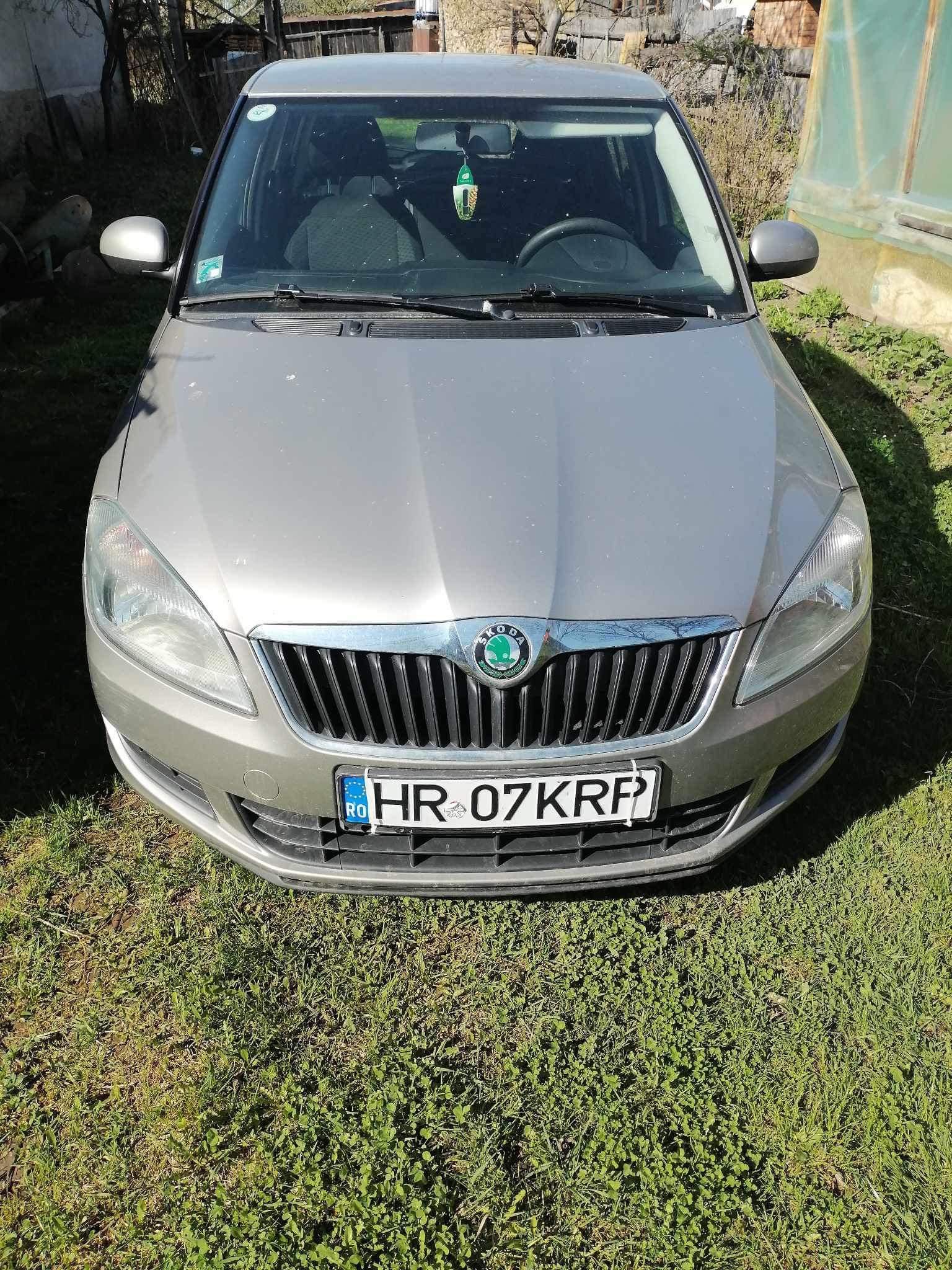 Vând Skoda Fabia