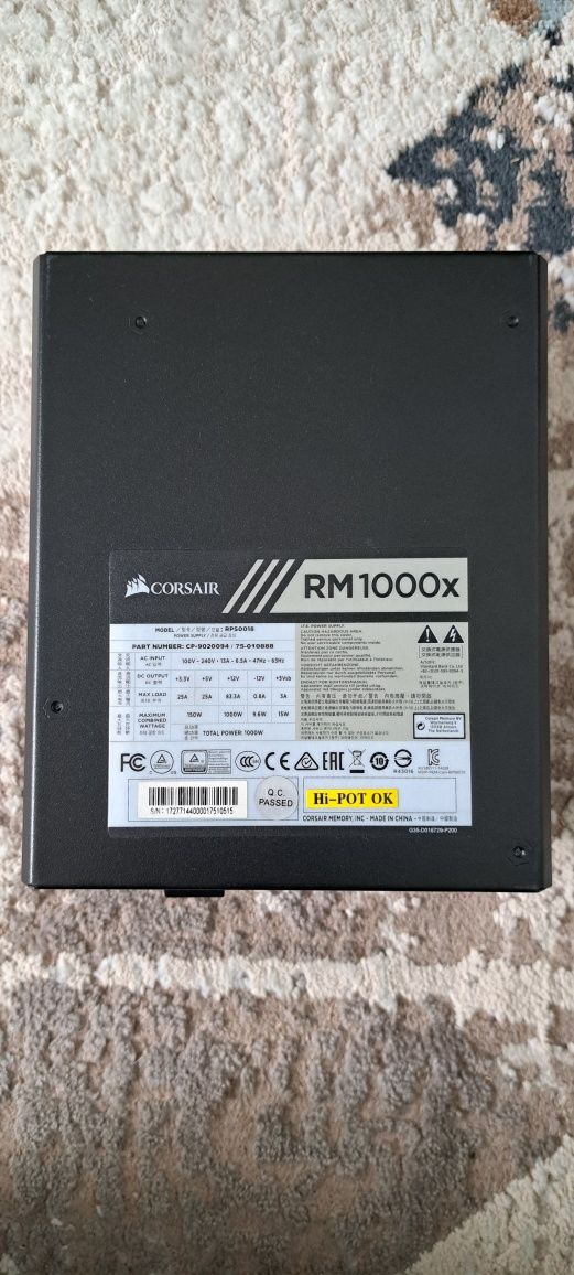 Продам блок питания corsair RM 1000x