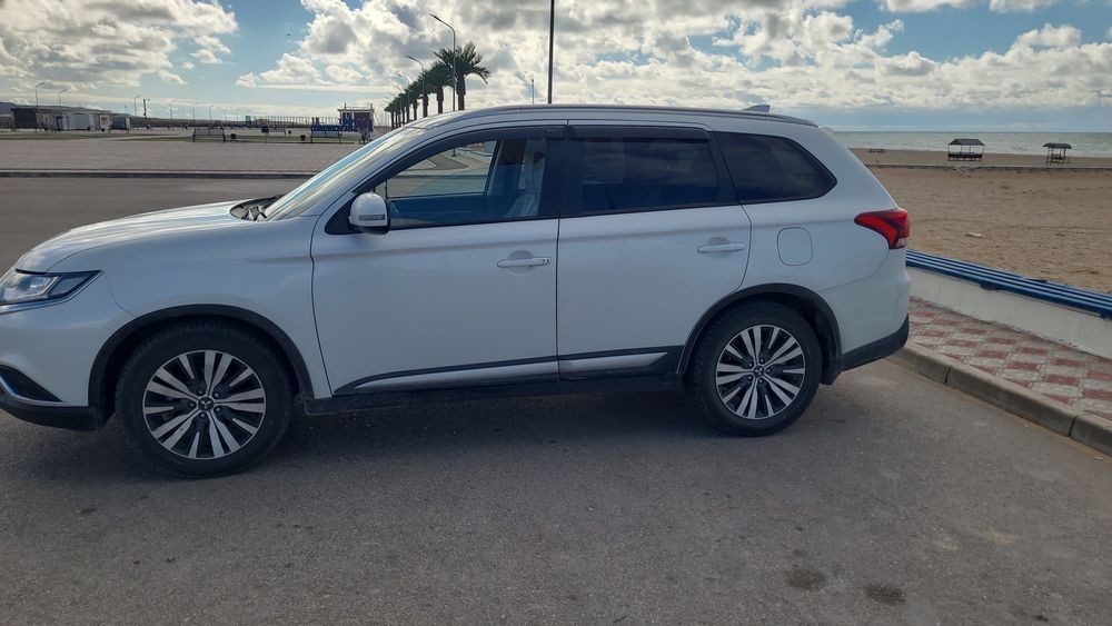 Аутлендер 2021года продам