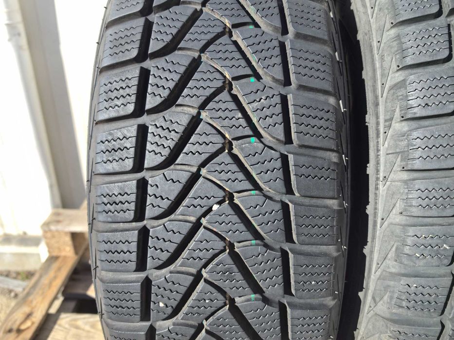 215/65/16 С Фаярстоун ДОТ 2014 г - Бусови