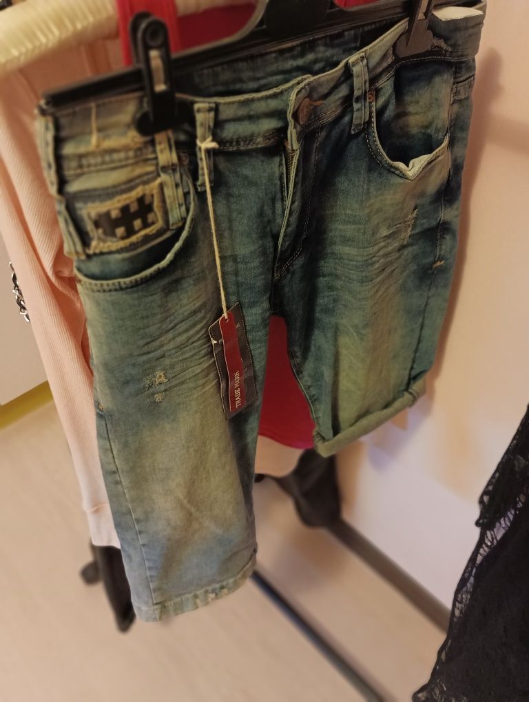 Разпродажба Дамски дънки diesel Pepe jeans и поли л размер