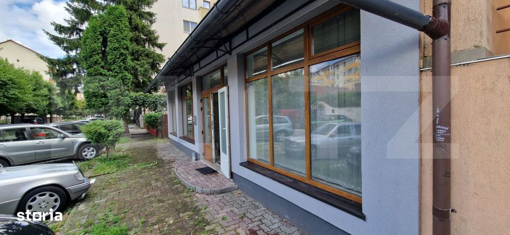 Spatiu comercial de vanzare, 181 mp, in partea de jos a orasului