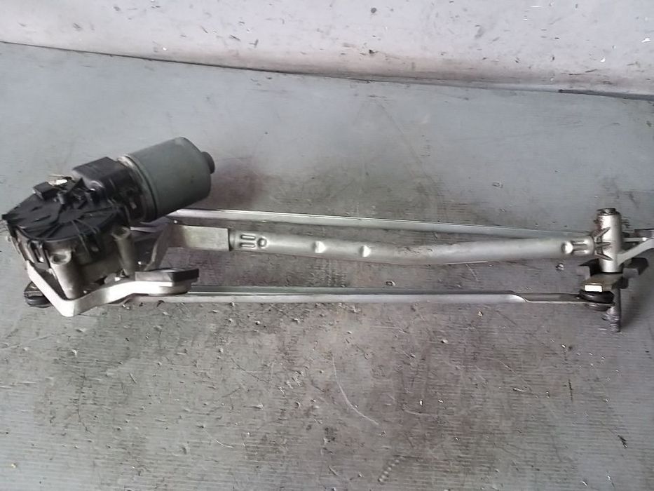 ansamblu motoras stergator  ford mondeo mk4 cu defect