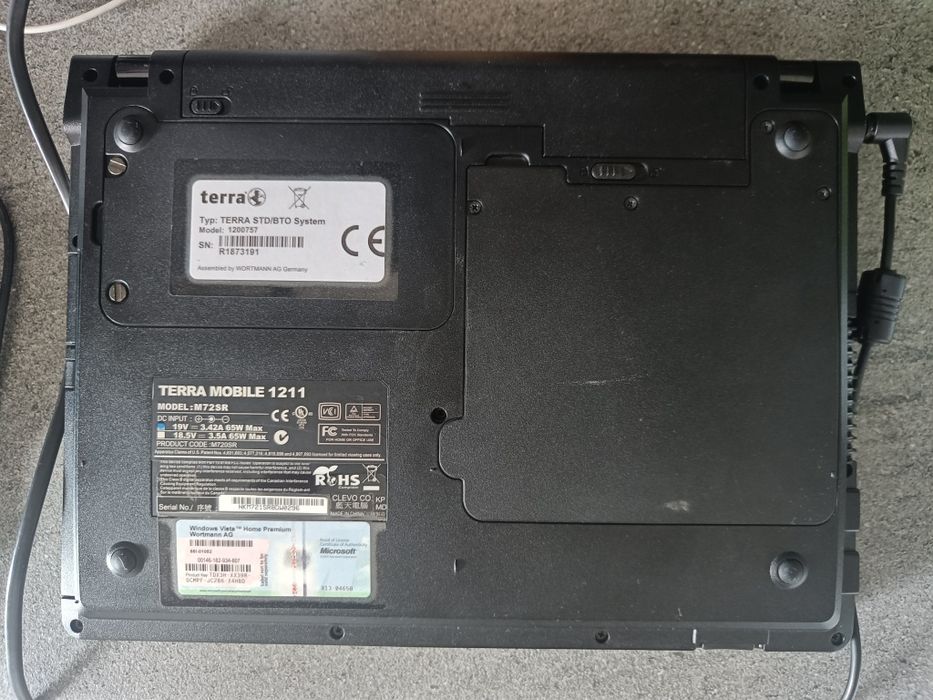 Laptop Terra mobile 1211 M72SR