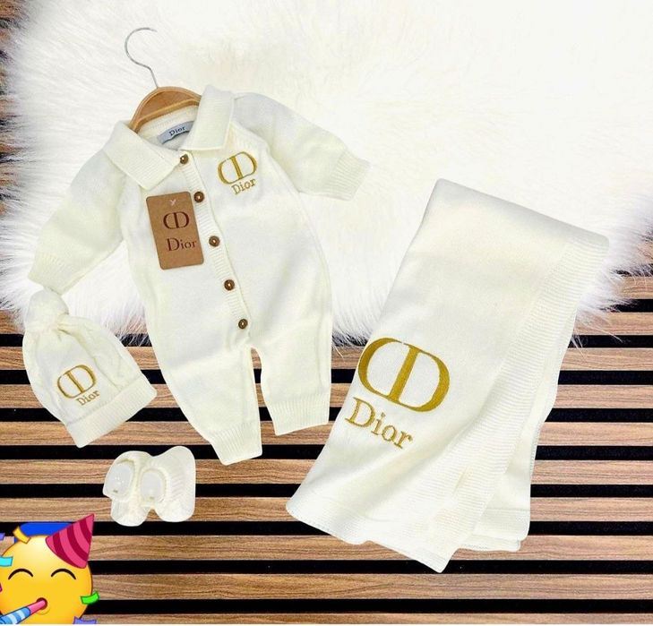 Seturi pentru bebeluși