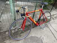 Se vinde bicicleta battaglin