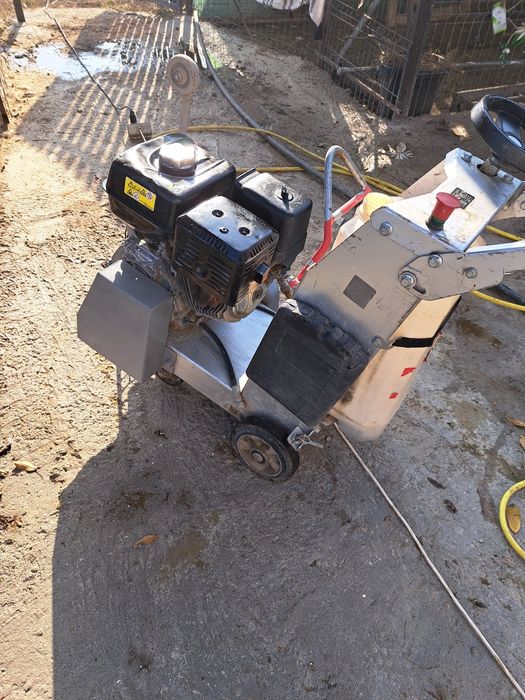 Masina de Tăiat Asfalt Husqvarna 2022