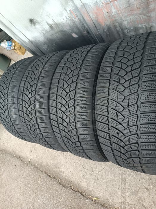 215/50/17 Firestone