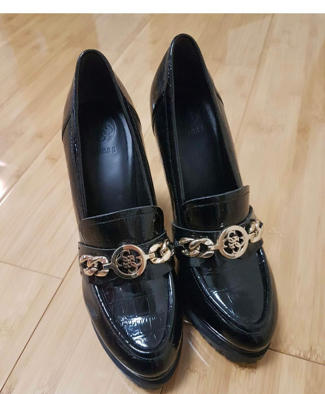 Pantofi negri/ Guess