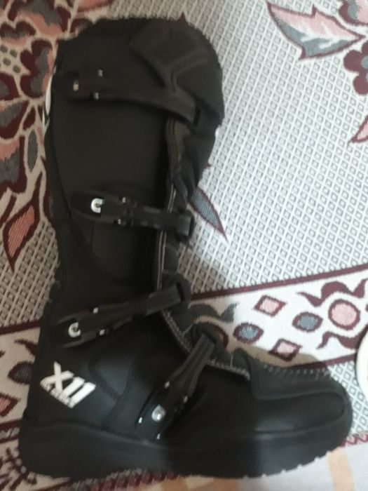 Vînd cizme de Motocicliști Noi ne uzate