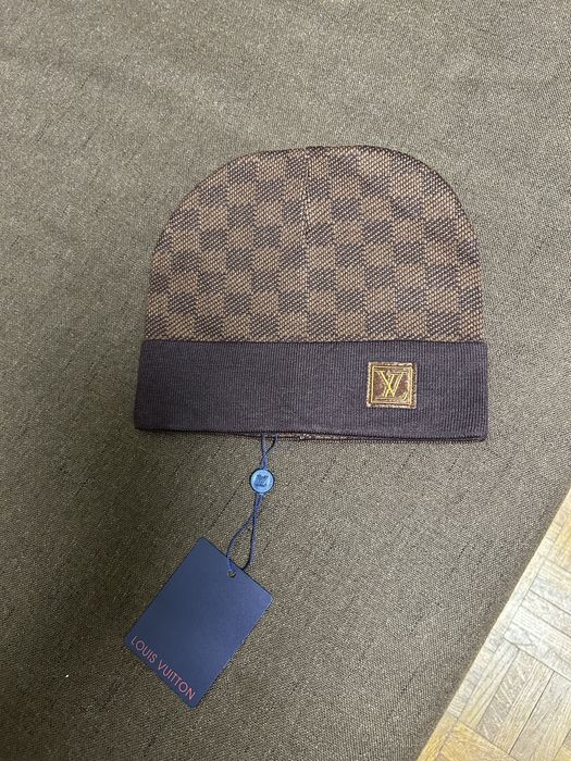 Caciula Louis Vuitton