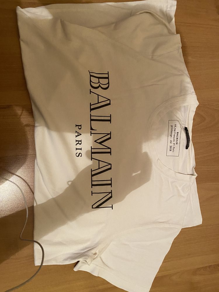 Tricou Balmain marimea m fit L conditie 9-10