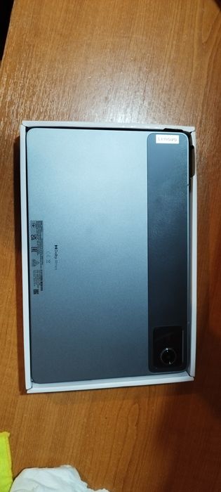 Lenovo tab m11,8g RAM