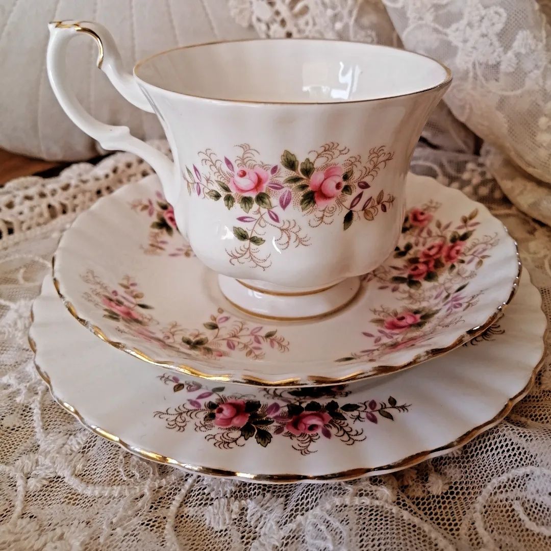 Royal Albert Lavender Rose