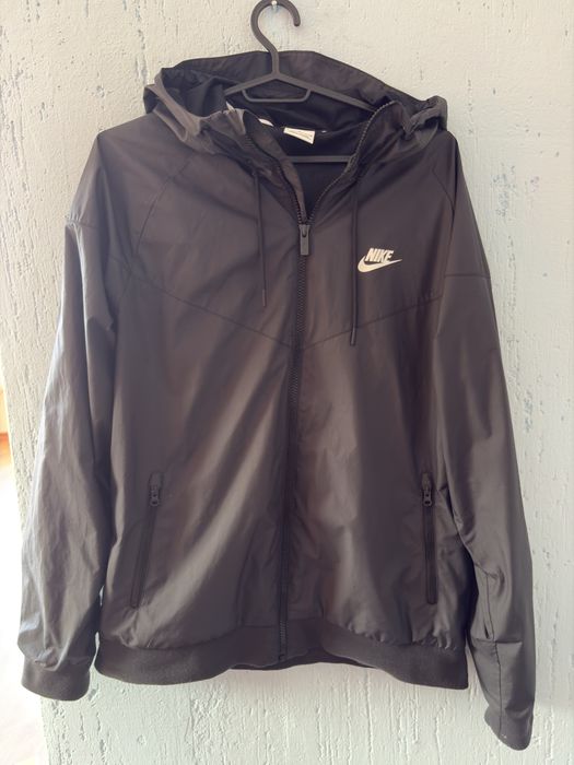 Nike tech Windrunner