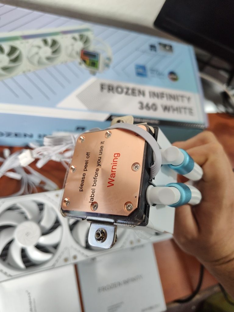 Okazie! Cooler cpu argb Thermalright Frozen Infinity 360 white nou box