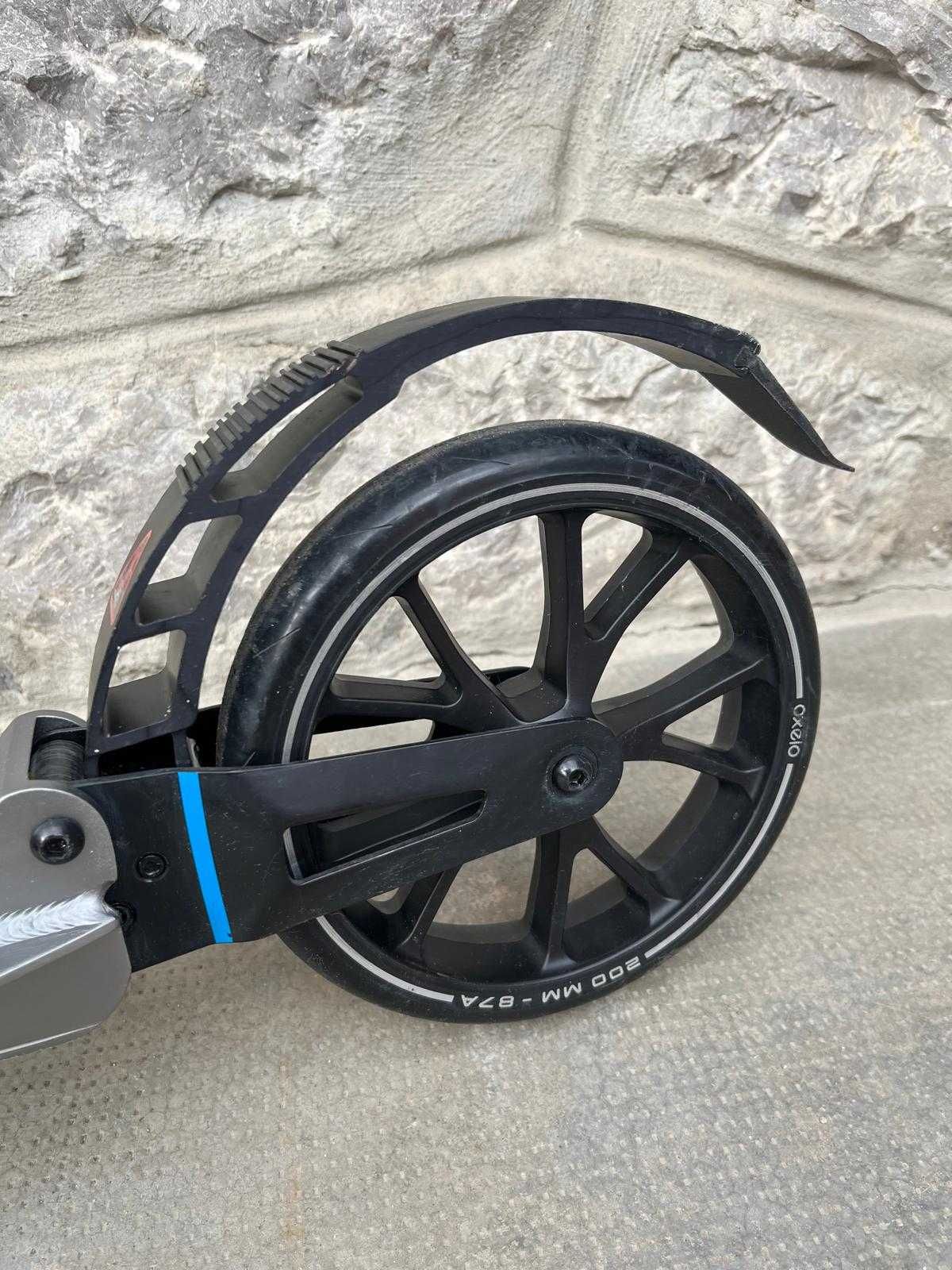 Trotinetă Town T7XL cu suspensie dubla si frana