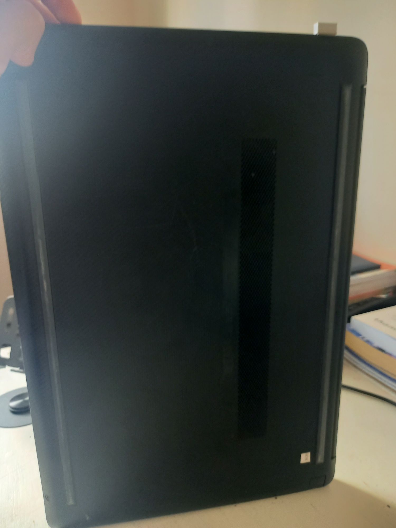 Hp noutbuk ishlashi zor