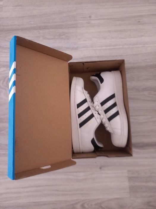 Adidas superstar