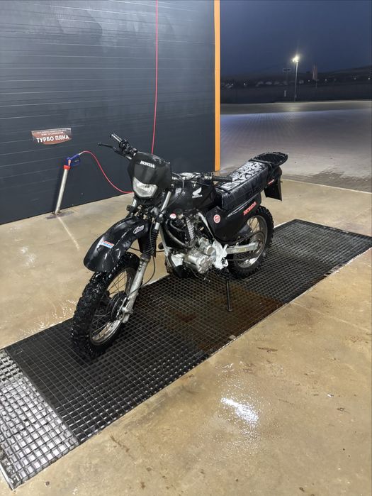 Продавам крос 200cc