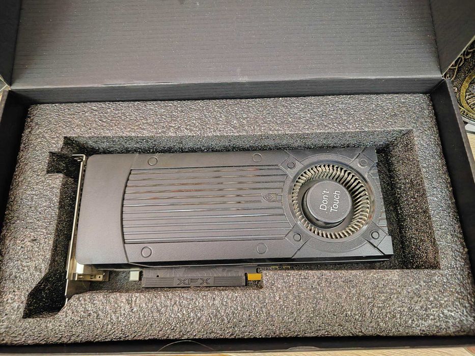 Видеокарта Nvidia GTX 950 2GB