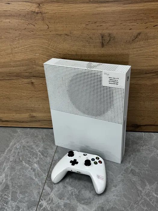 Продам Xbox One S 512Gb