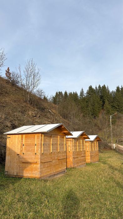 Închiriere căsuțe tip stand pentru evenimente.