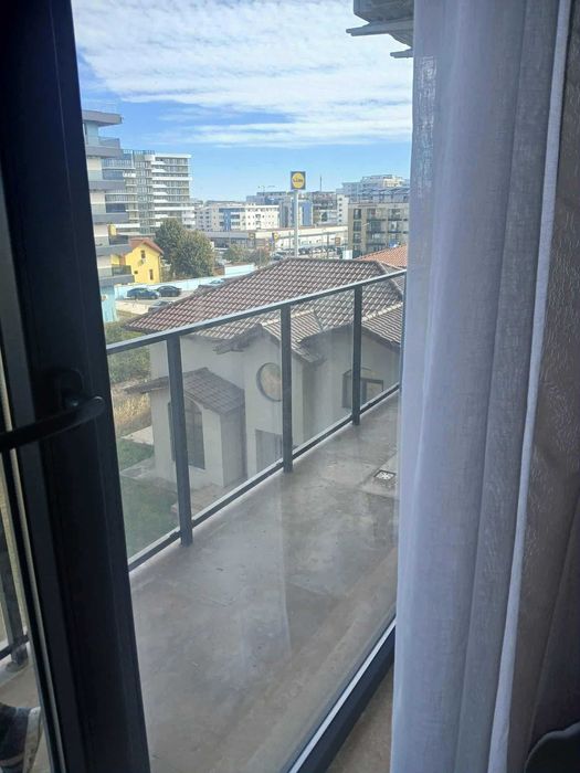 Inchiriez apartament